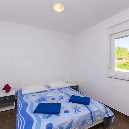 Daire Beachfront Ante