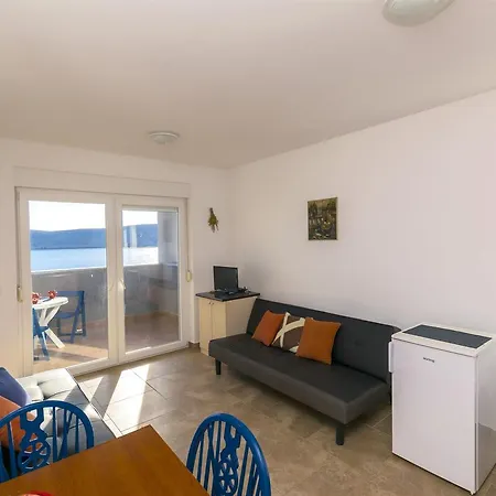 Beachfront Ante Lejlighed