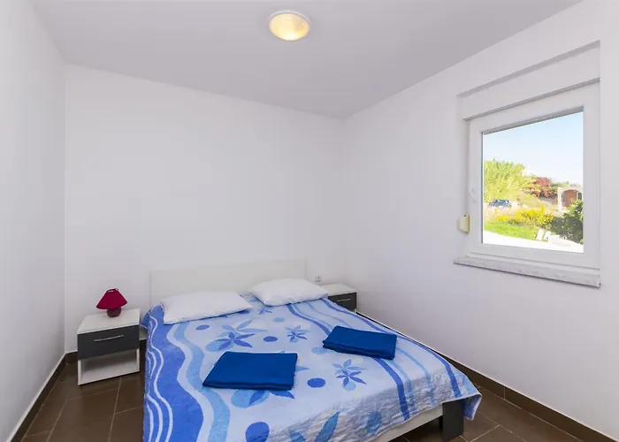Daire Beachfront Ante